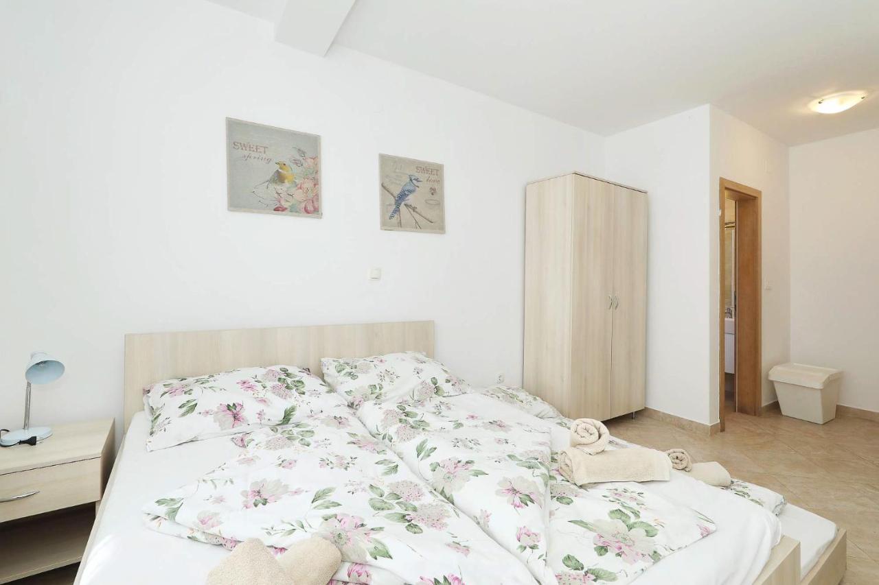 Apartments Punta Privlaka  Zewnętrze zdjęcie